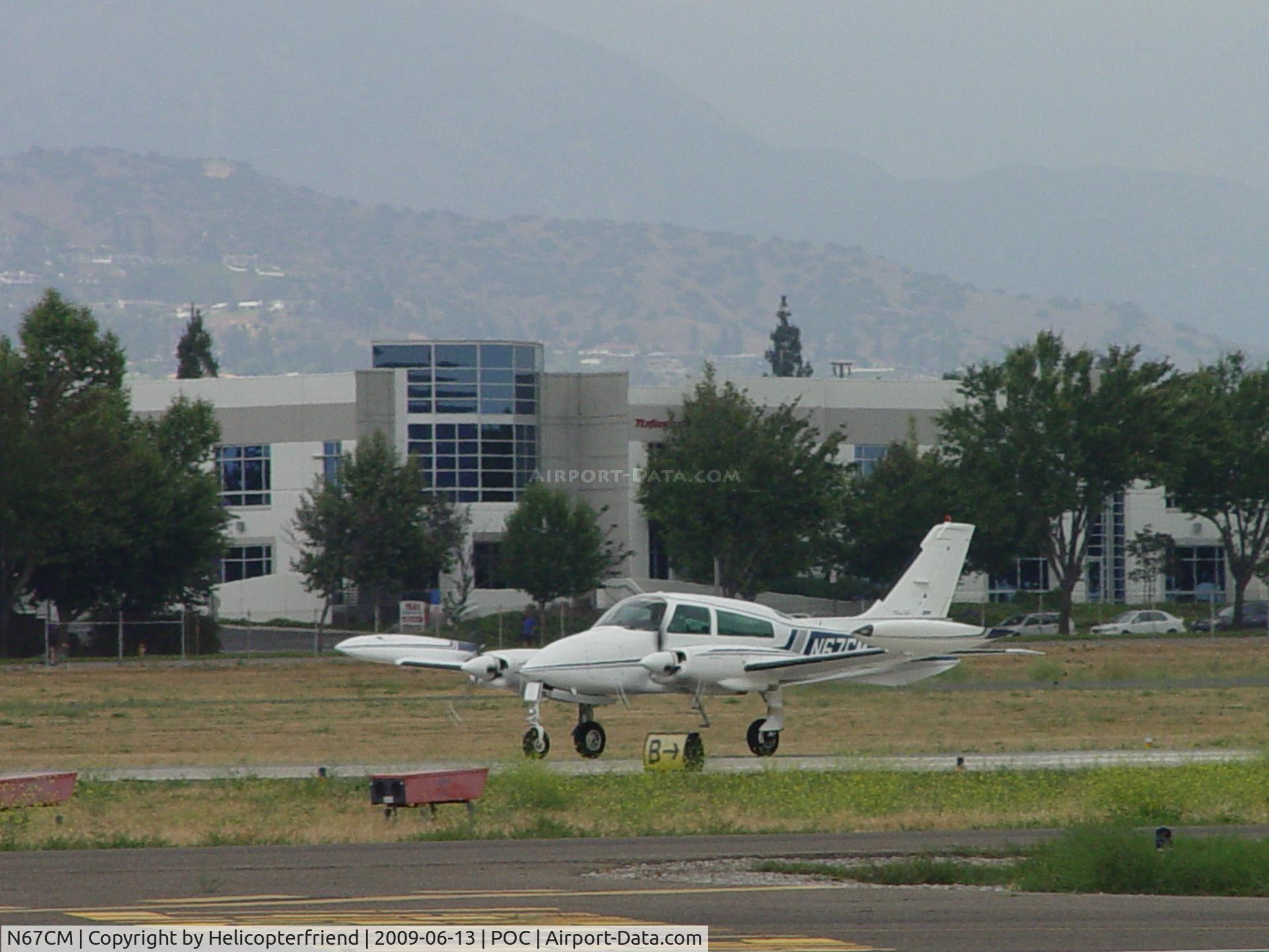N67CM, 1973 Cessna 310Q C/N 310Q0977, Starting to roll westbound on 26L