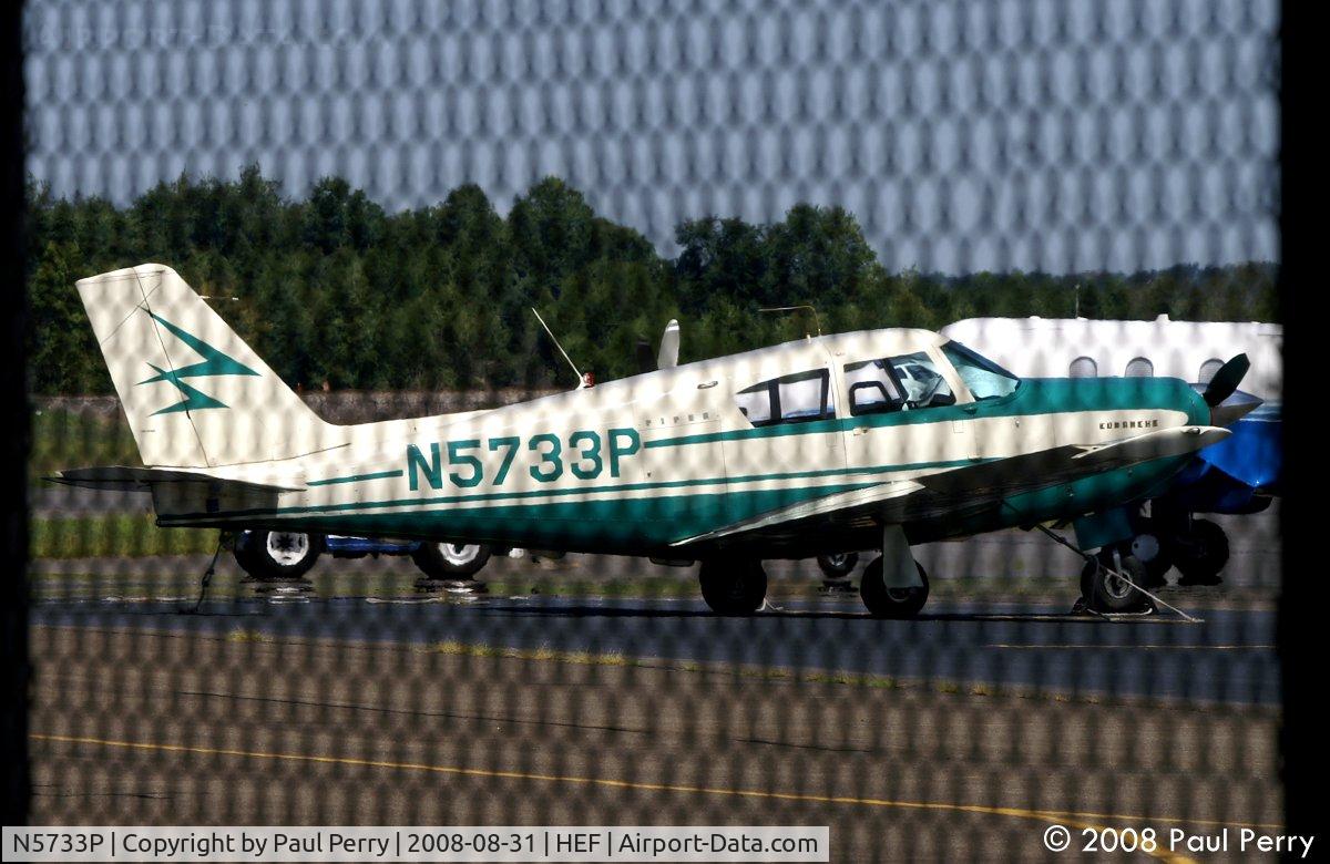 N5733P, 1959 Piper PA-24 C/N 24-807, Fence or no, I liked the colors