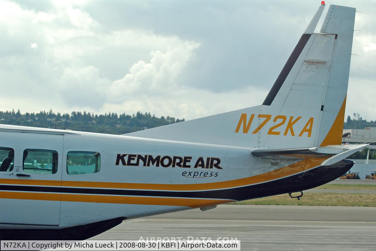 N72KA, 1992 Cessna 208B C/N 208B0326, At Boeing Field