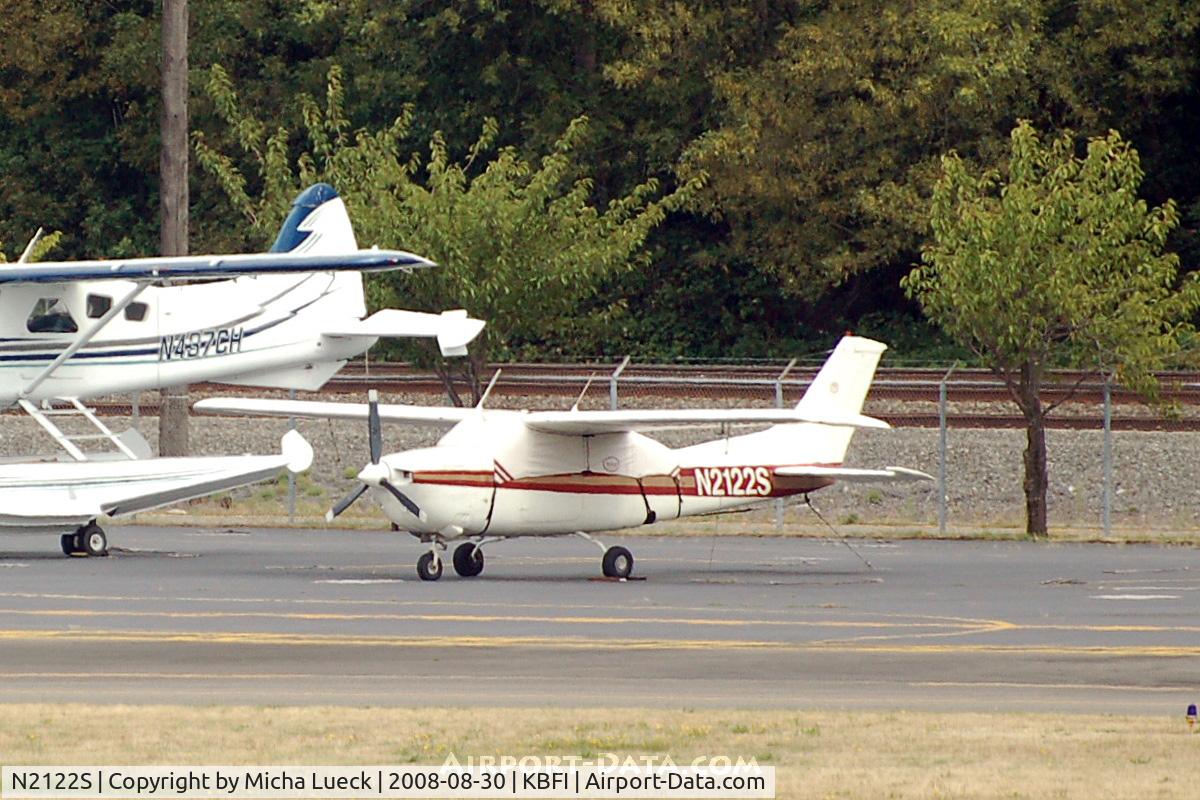 N2122S, 1975 Cessna T210L Turbo Centurion C/N 21061084, At Boeing Field