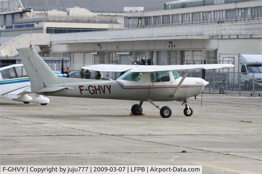 F-GHVY, Reims F152 C/N 152-84585, on transit at Le Bourget for Womens Day 2009