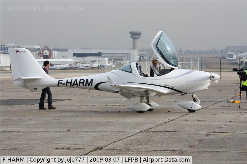 F-HARM, 2006 Aquila A210 (AT01) C/N AT01-157, on transit at Le Bourget for Womens Day 2009