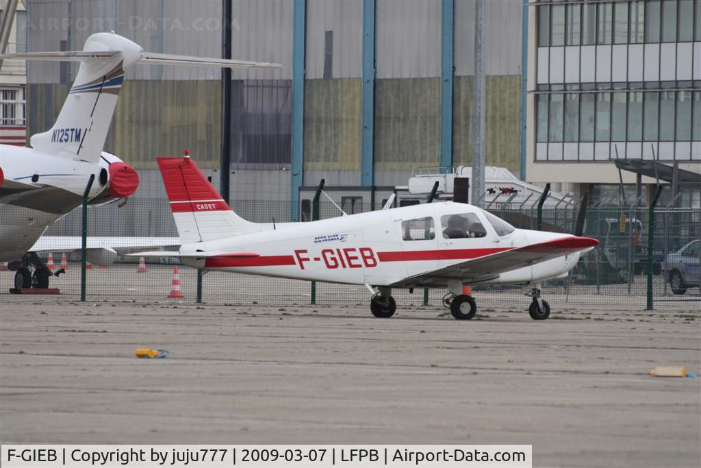 F-GIEB, Piper PA-28-161 Warrior II C/N 2841107, on transit at Le Bourget for Womens Day 2009