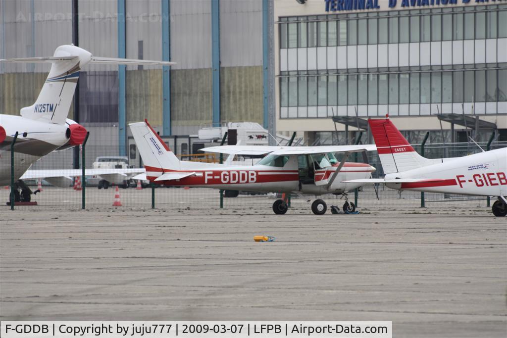 F-GDDB, Reims F152 C/N 1859, on transit at Le Bourget for Womens Day 2009
