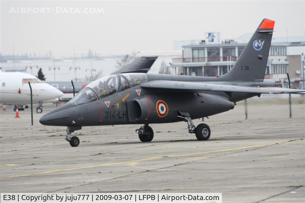 E38, Dassault-Dornier Alpha Jet E C/N E38, on transit at Le Bourget for Womens Day 2009