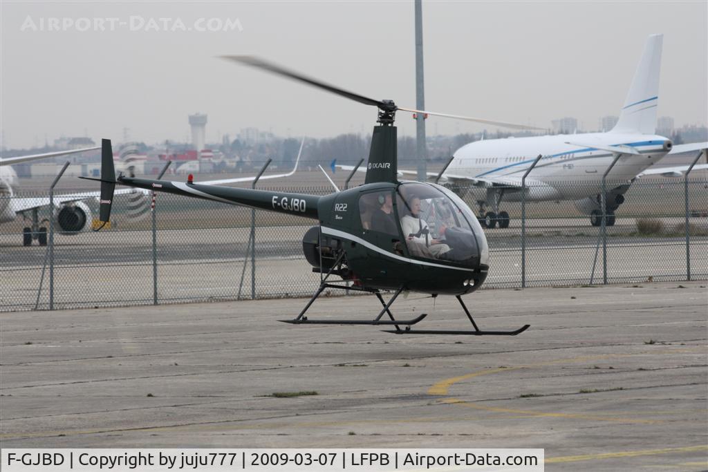 F-GJBD, Robinson R22 Beta C/N 1400, on transit at Le Bourget for Womens Day 2009