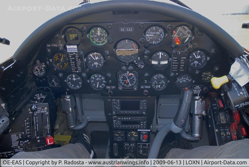 OE-EAS, 1945 Vought F4U-4 Corsair C/N 9149, Cockpit of this classic warbird