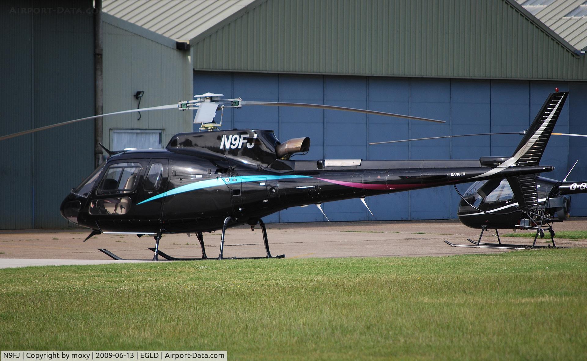N9FJ, 1998 Eurocopter AS-350B-3 Ecureuil Ecureuil C/N 3148, Eurocopter AS350-B3-3 Ecureuil at Denham.