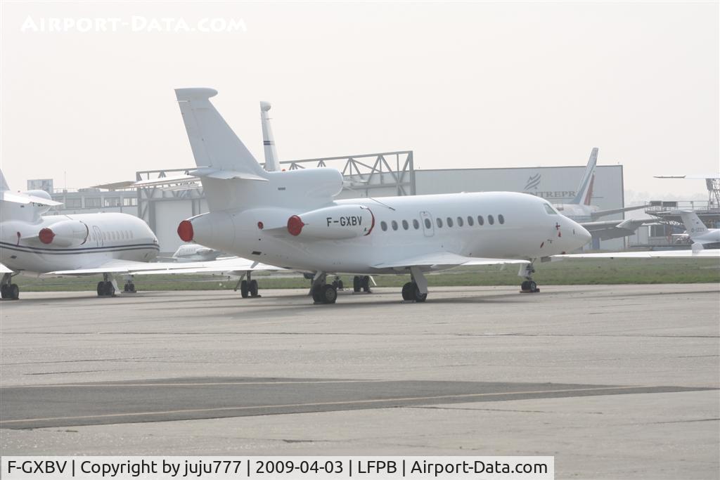 F-GXBV, 2000 Dassault Falcon 900EX C/N 75, on transit at Le Bourget
