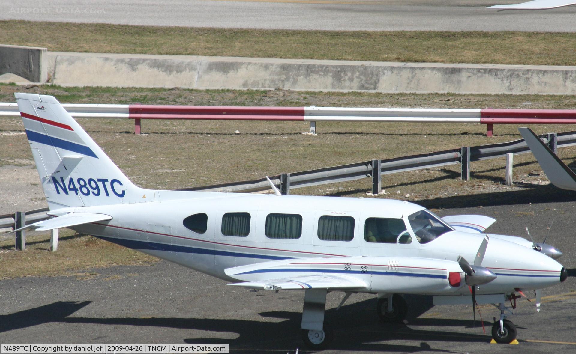 N489TC, Piper PA-31-325 Navajo C/R C/N 31-8312004, park at the cargo ramp