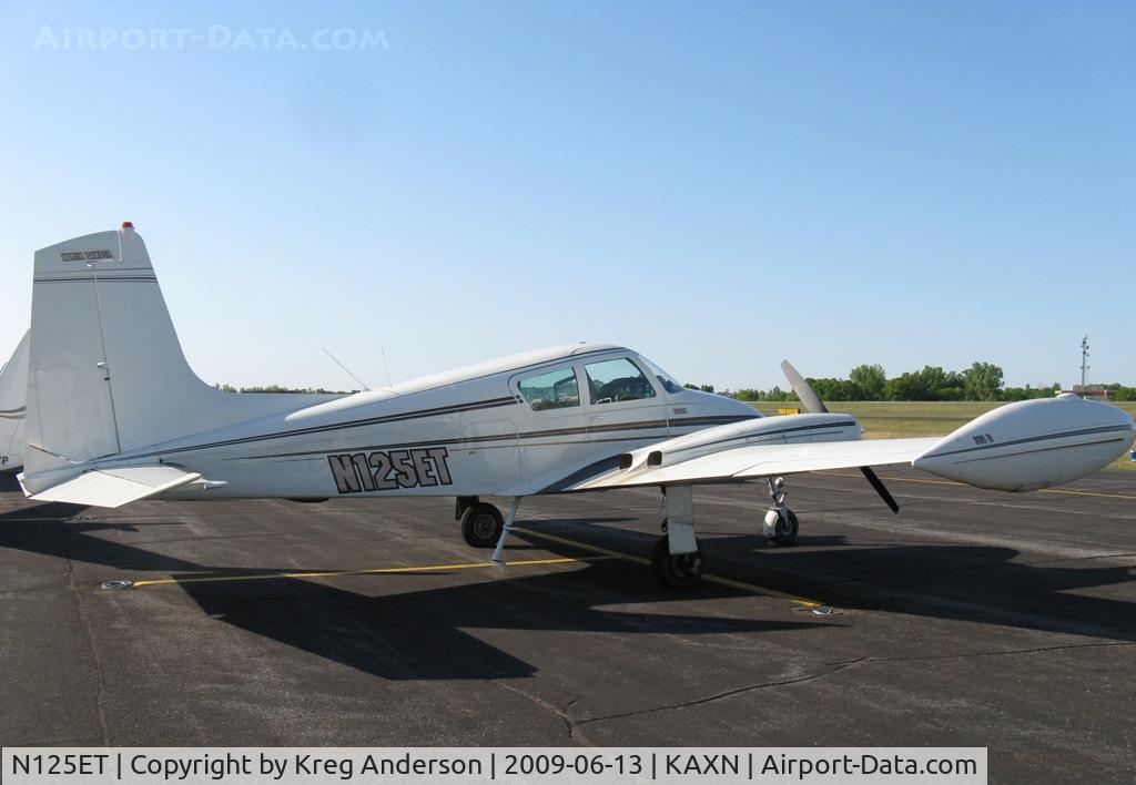 N125ET, 1958 Cessna 310B C/N 35706, 2009 Alexandria Fly-in Breakfast