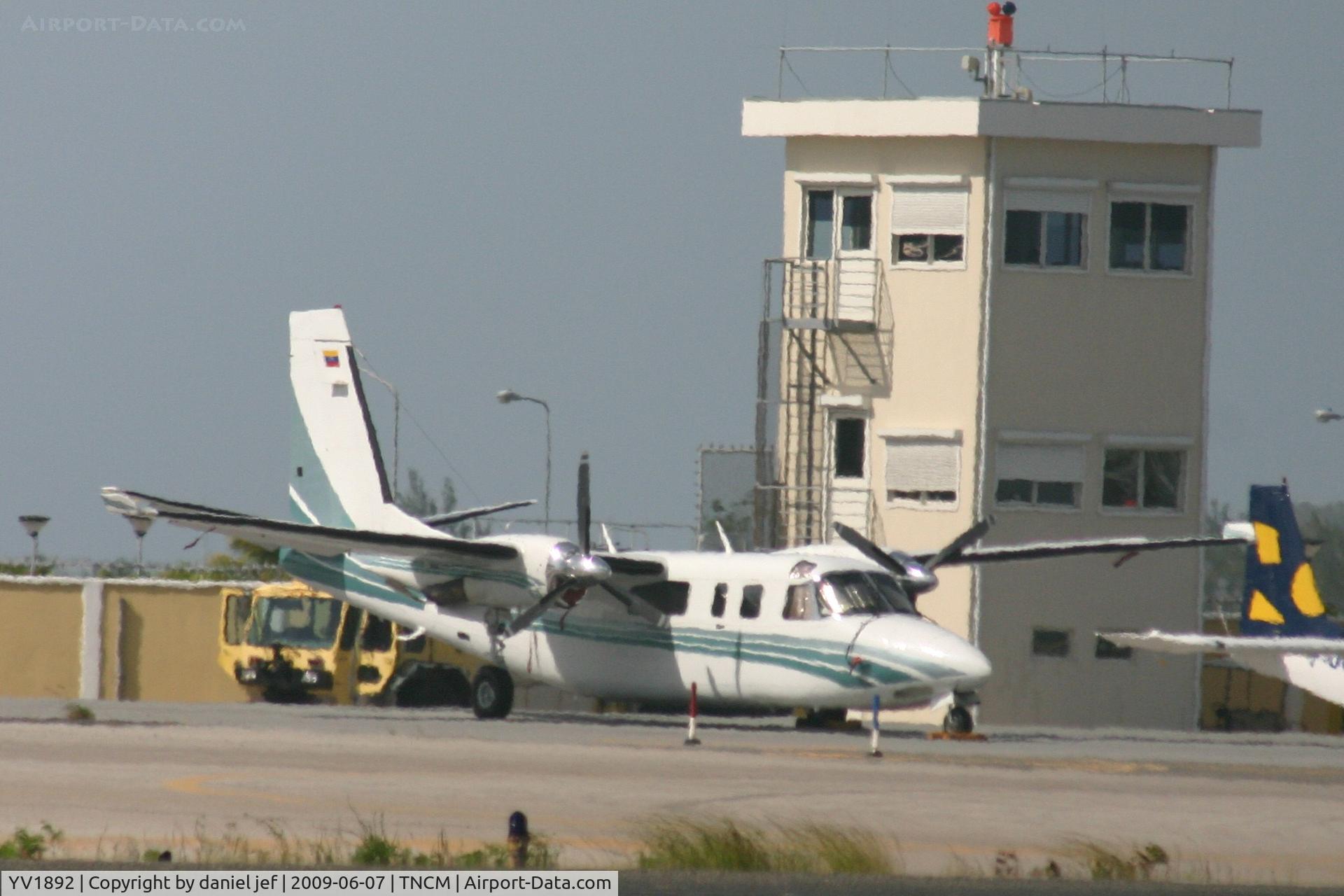 YV1892, Rockwell 690C Turbo Commander C/N 11726, park at the  tncm ramp