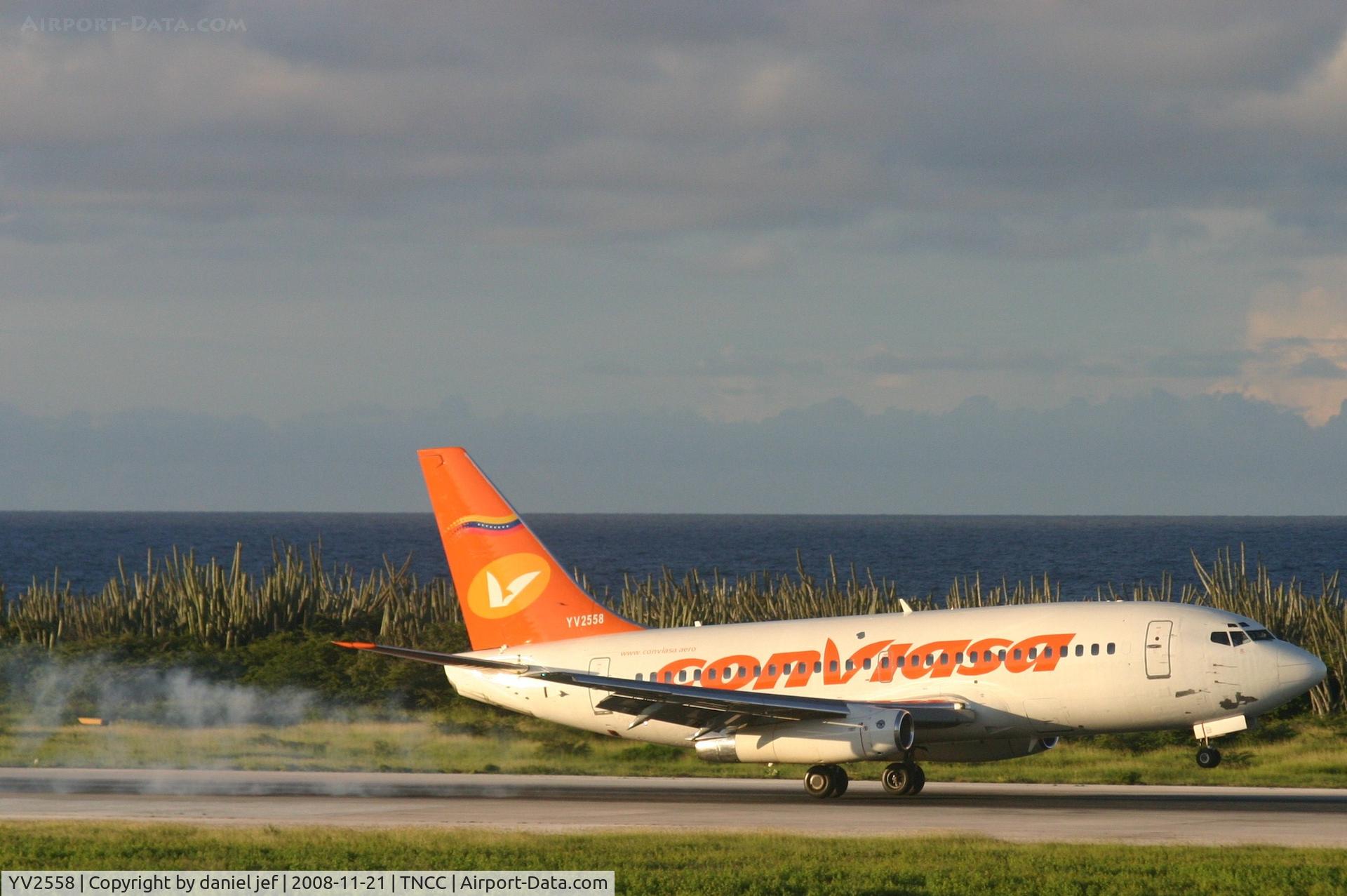 YV2558, 1984 Boeing 737-232 C/N 23096, Landing
