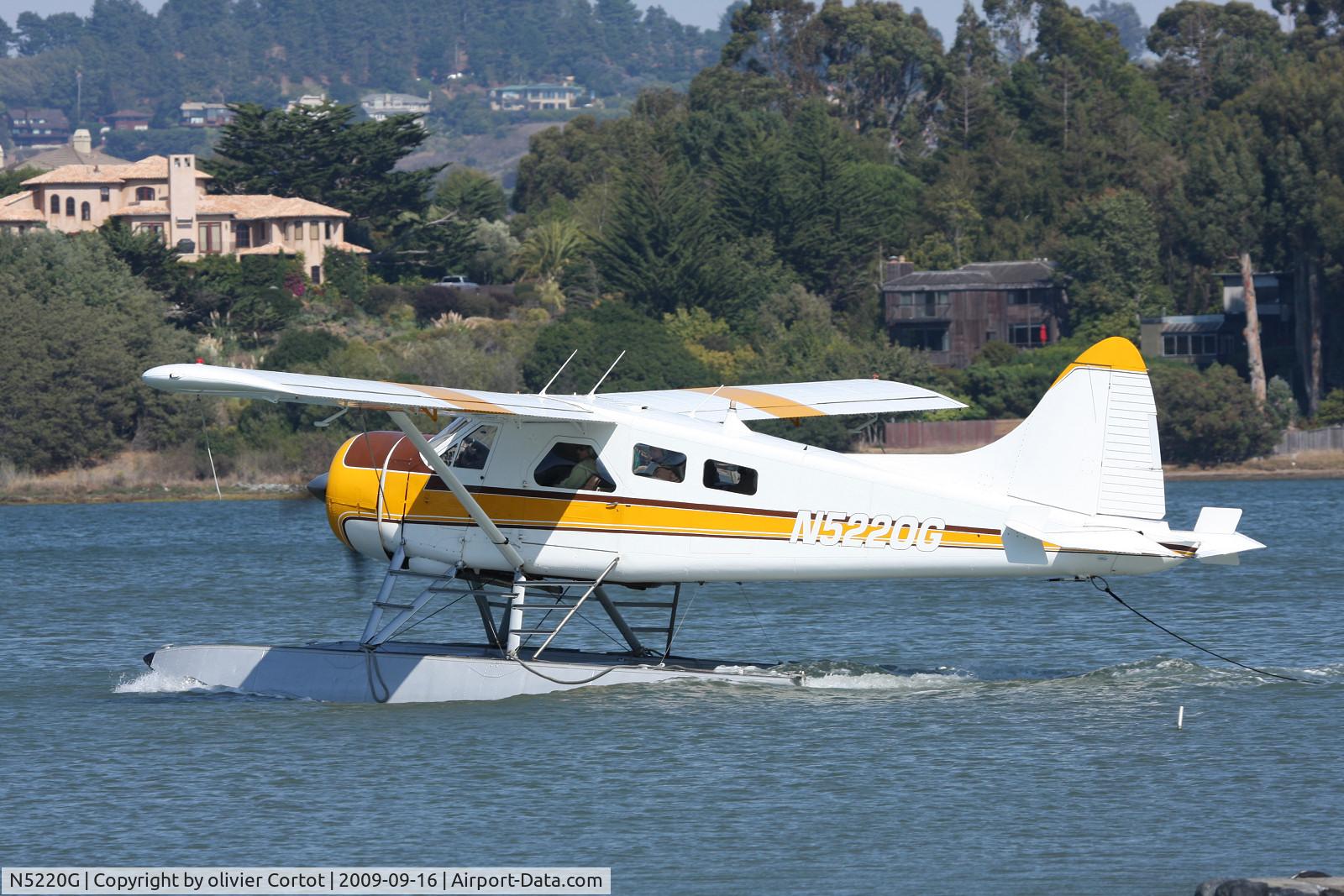 N5220G, 1955 De Havilland Canada DHC-2 Beaver Mk.1 C/N 833, taking off