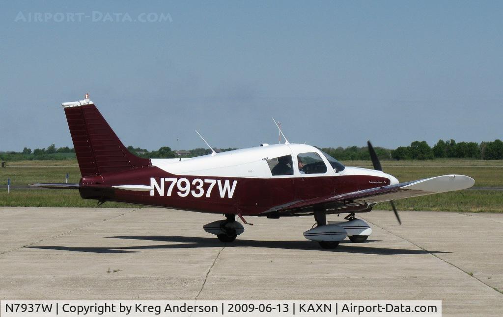 N7937W, 1964 Piper PA-28-180 C/N 28-1979, 2009 Alexandria Fly-in Breakfast