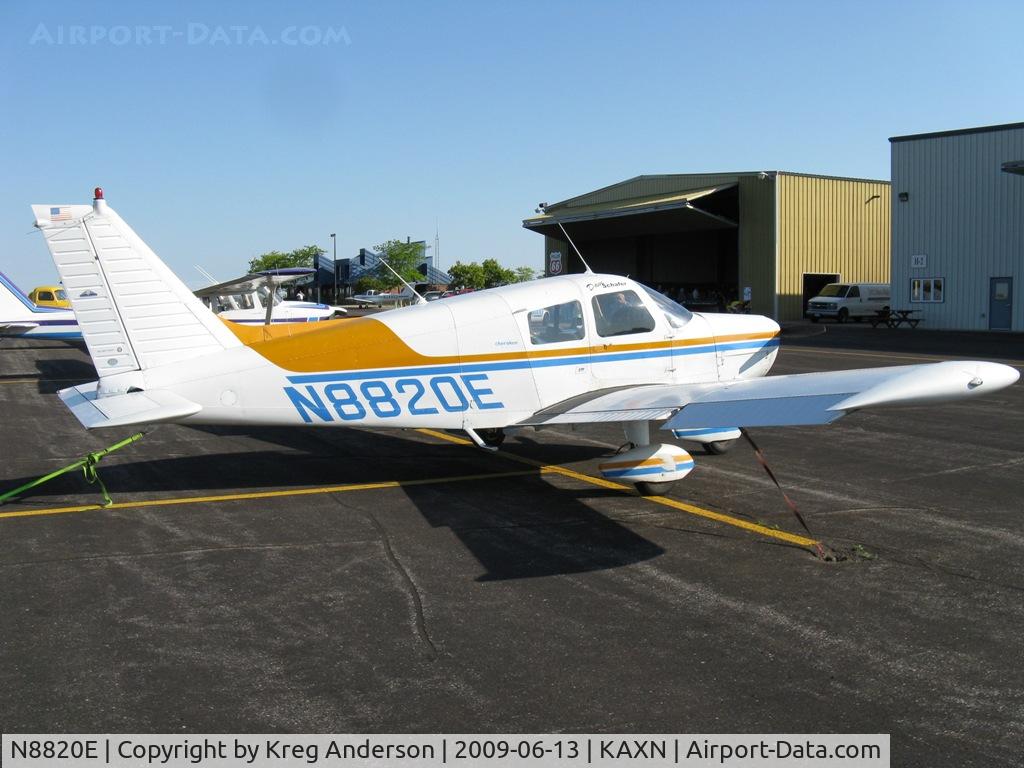 N8820E, 1976 Piper PA-28-140 C/N 28-7625161, 2009 Alexandria Fly-in Breakfast