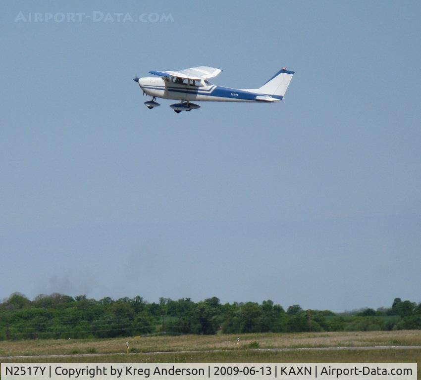 N2517Y, 1962 Cessna 172D C/N 17249817, 2009 Alexandria Fly-in Breakfast