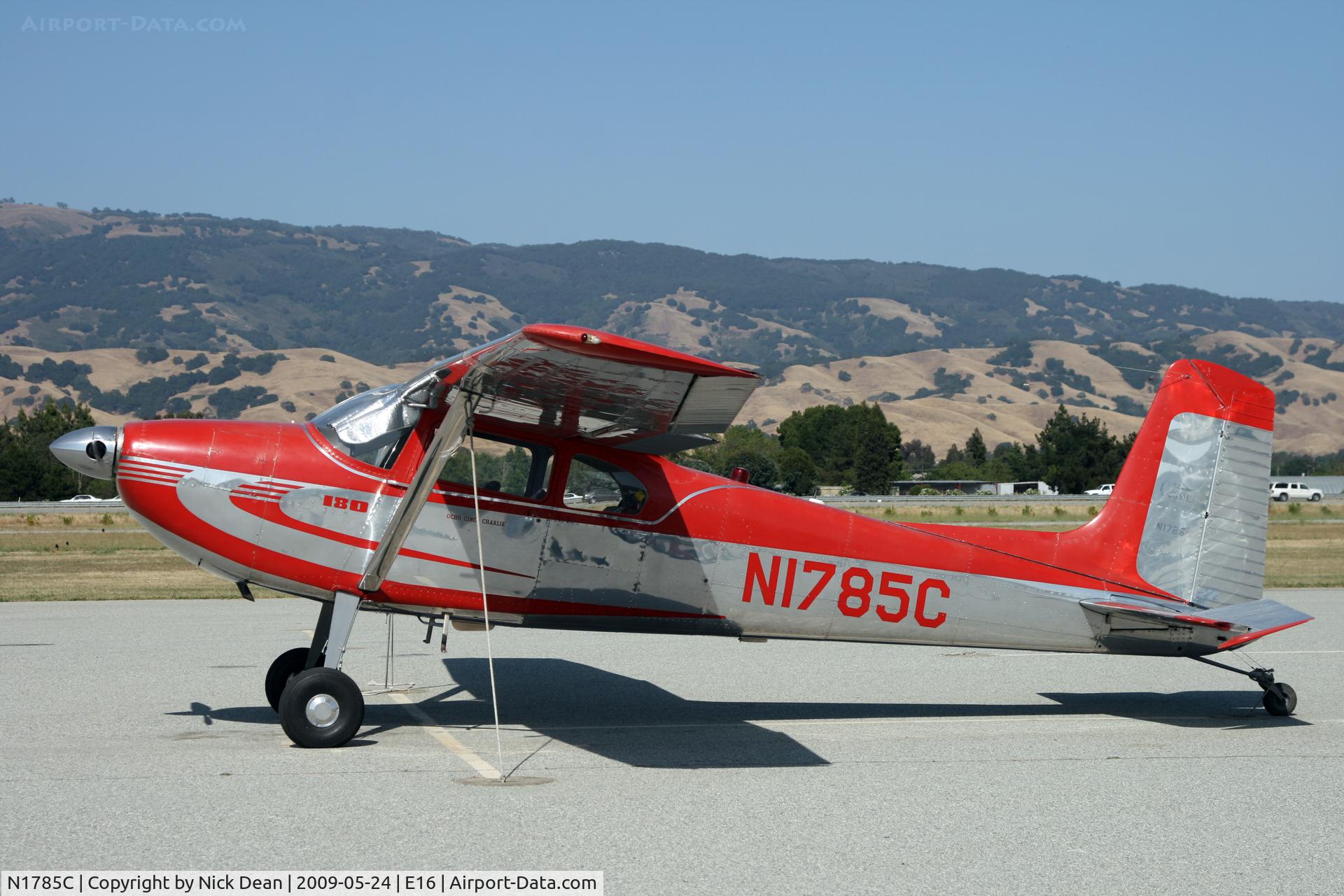 N1785C, 1953 Cessna 180 C/N 30485, E16