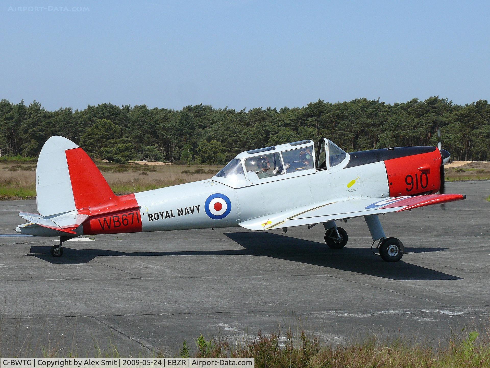 G-BWTG, 1950 De Havilland DHC-1 Chipmunk T.10 C/N C1/0119, De Havilland Canada DHC-1 Chipmunk G-BWTG painted as Royal Navy WB671/910