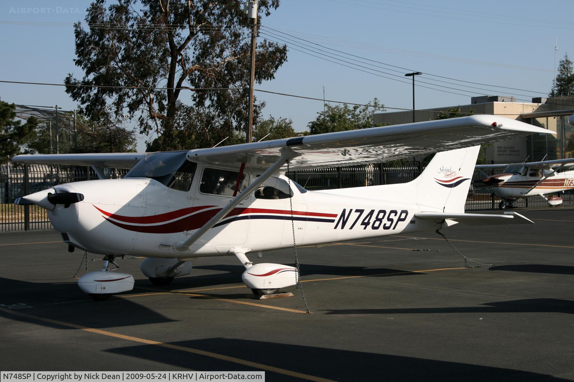 N748SP, 2000 Cessna 172S C/N 172S8682, KRHV