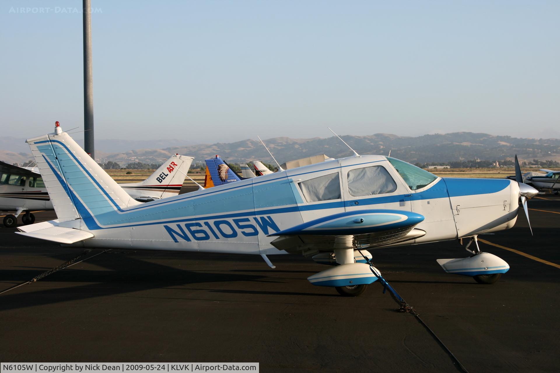 N6105W, 1964 Piper PA-28-140 C/N 28-20119, KLVK