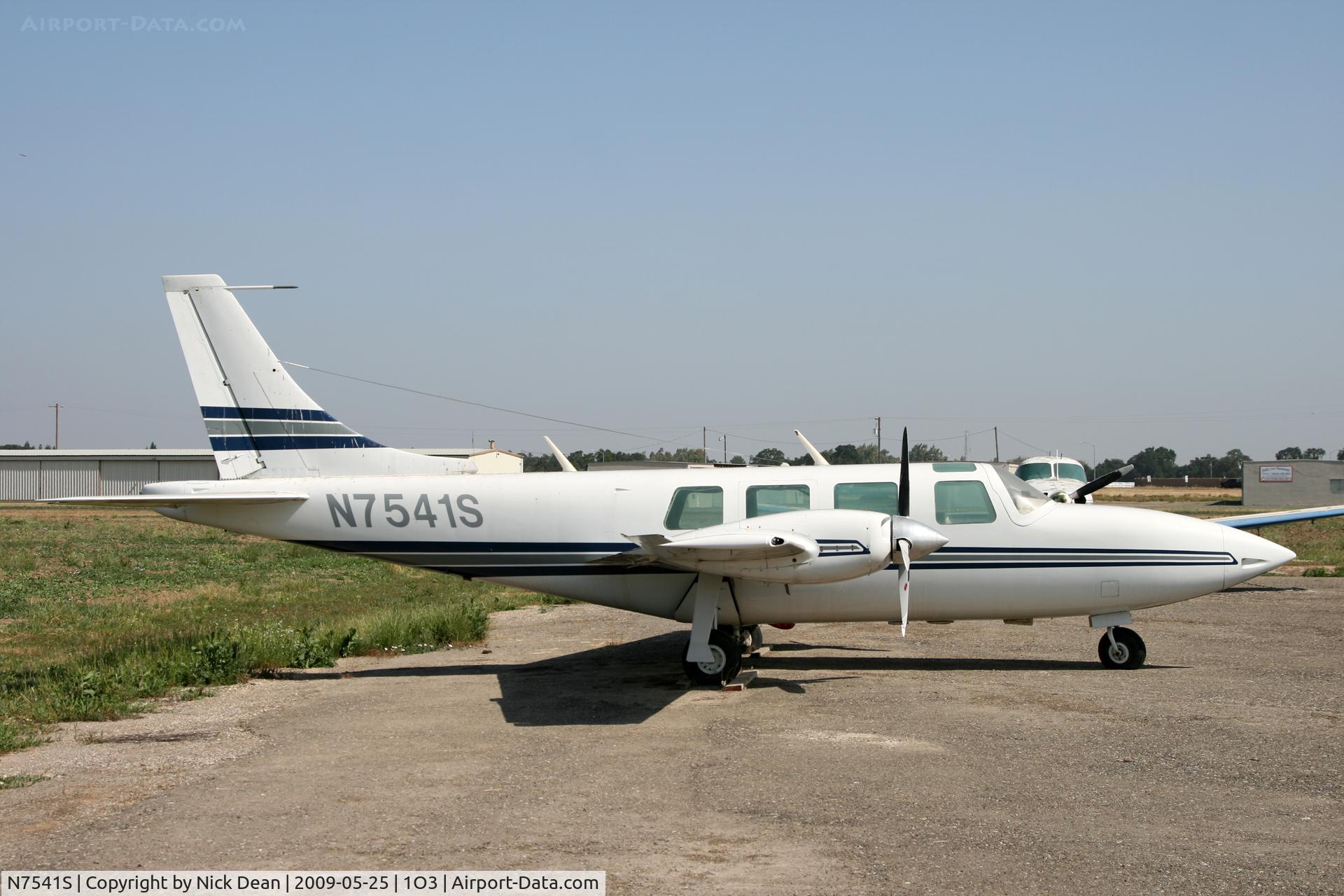 N7541S, 1974 Smith Aerostar 600 C/N 600172076, 1O3