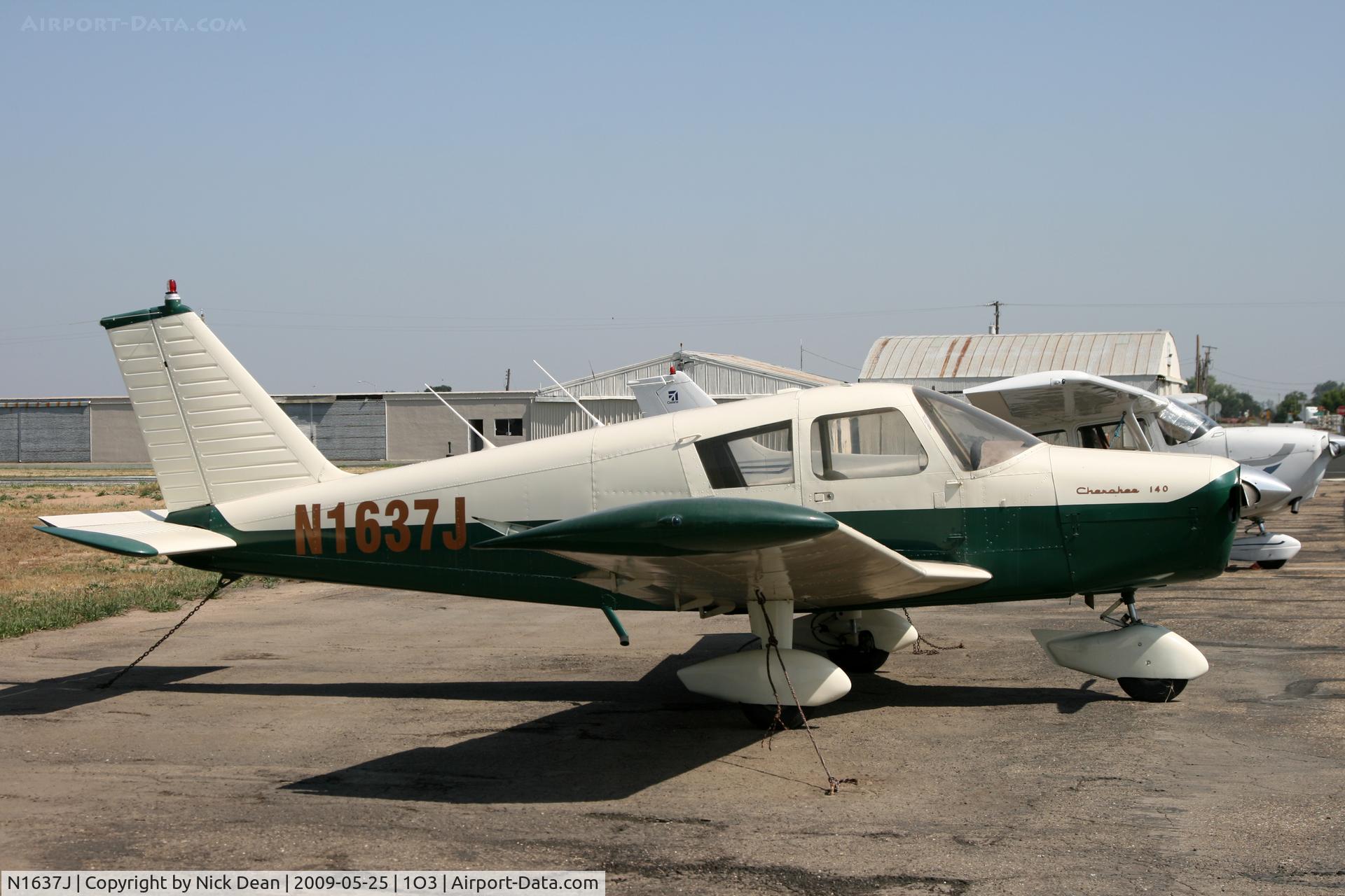 N1637J, 1967 Piper PA-28-140 C/N 28-24024, 1O3