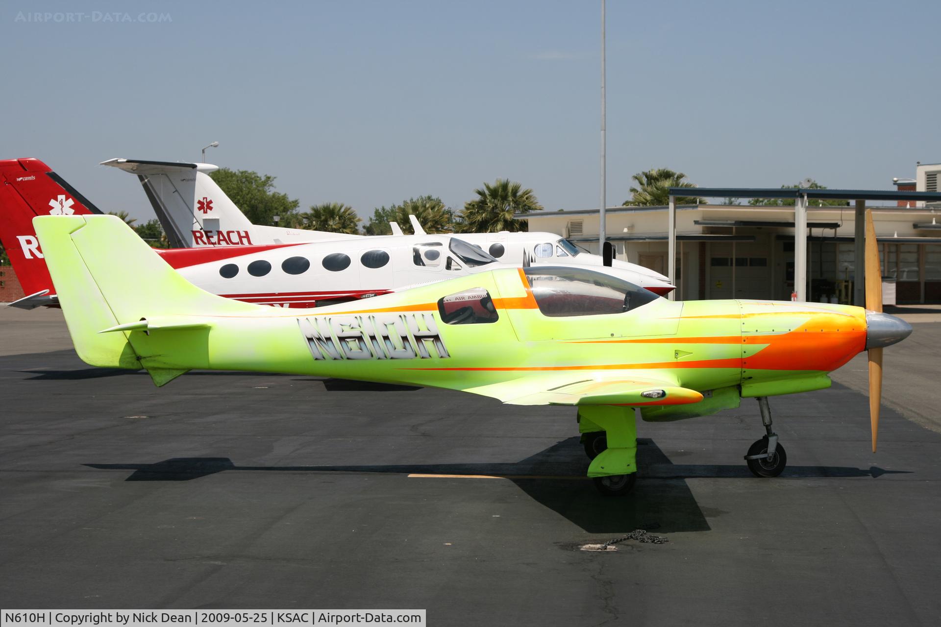 N610H, Scott Hughes W HUGHES ULTRA WS C/N 003, KSAC