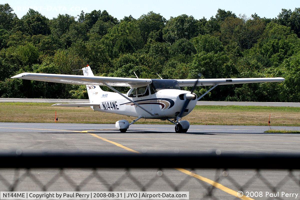 N144ME, 2000 Cessna 172S C/N 172S8428, Making her way in