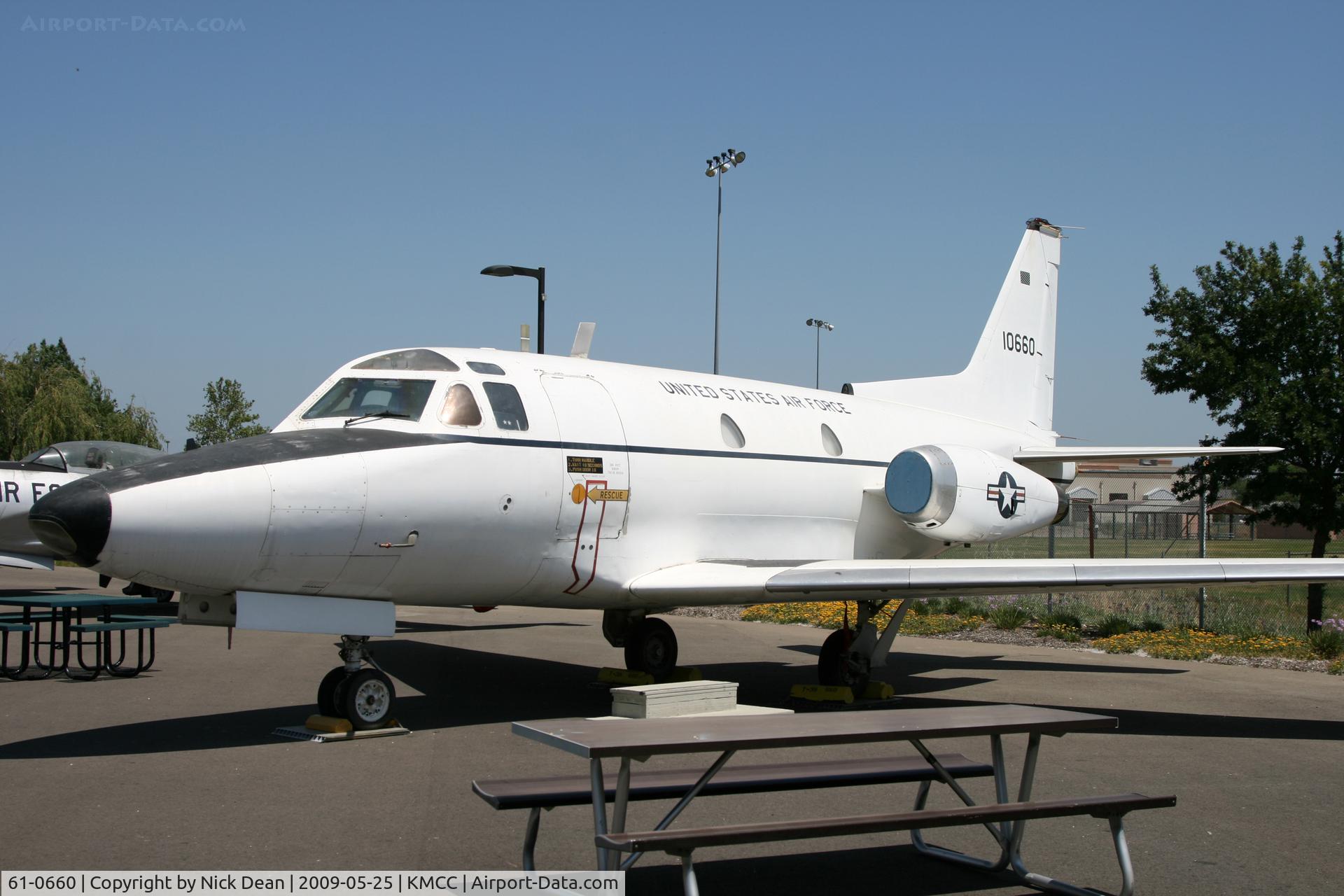 61-0660, 1961 North American CT-39A Sabreliner C/N 265-63, KMCC