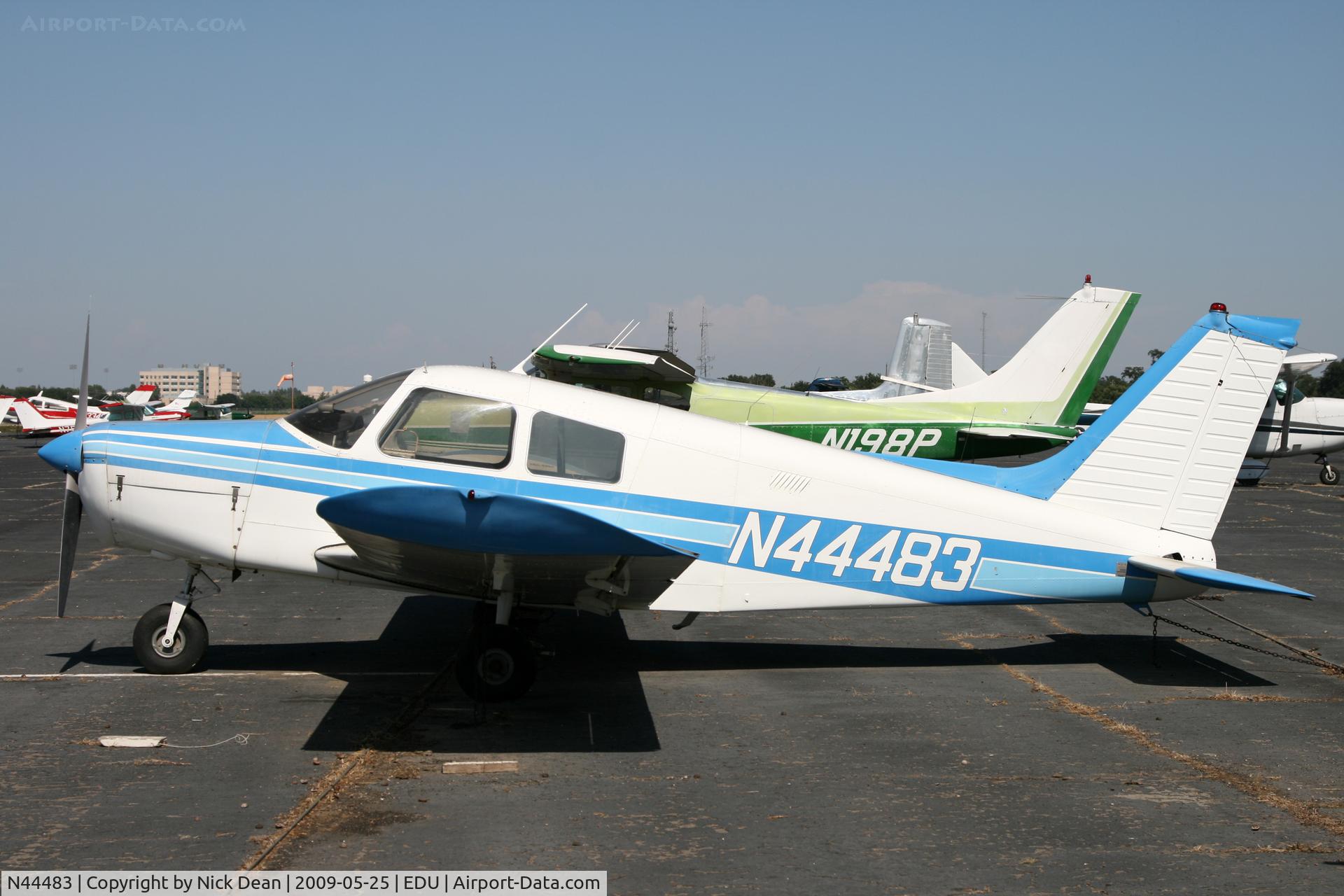 N44483, 1974 Piper PA-28-140 C/N 28-7425416, KEDU