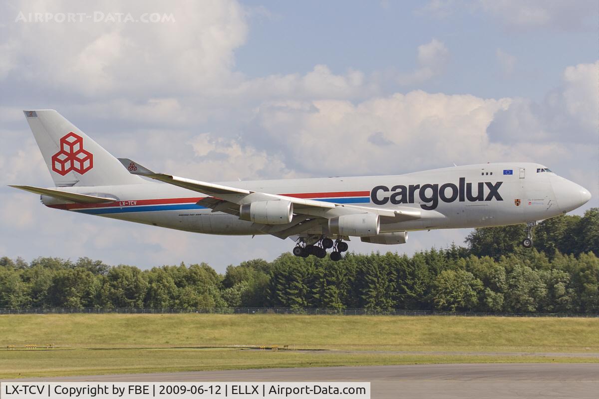 LX-TCV, 2002 Boeing 747-4R7F/SCD C/N 30401, short final at ELLX