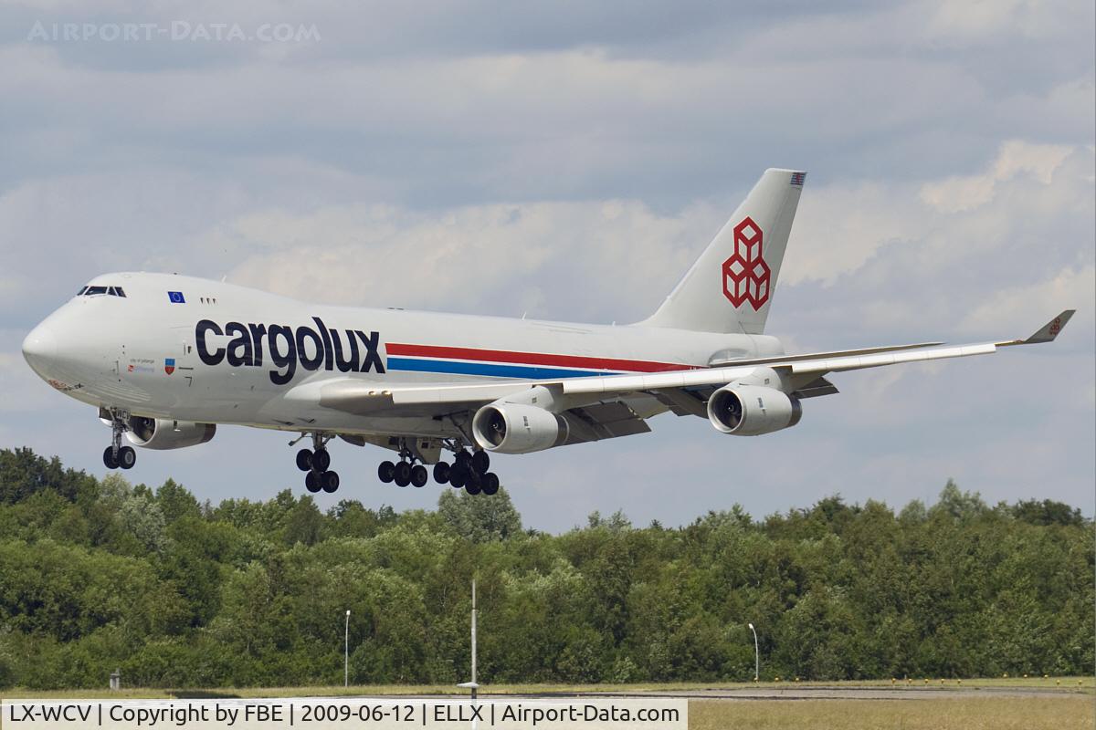 LX-WCV, 2007 Boeing 747-4R7F C/N 35804, on final at ELLX