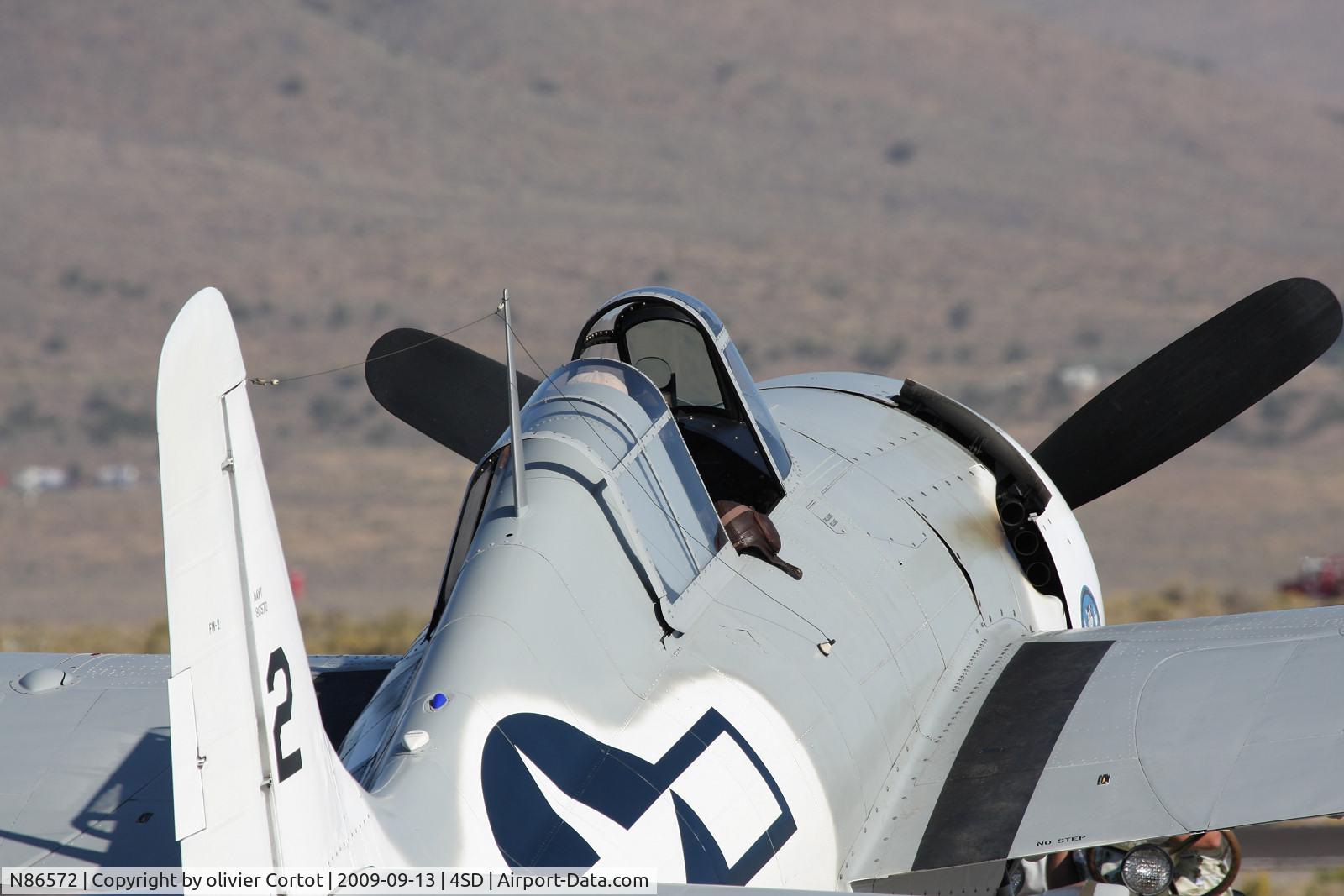 N86572, General Motors (Grumman) FM-2 Wildcat C/N 5626, before the race