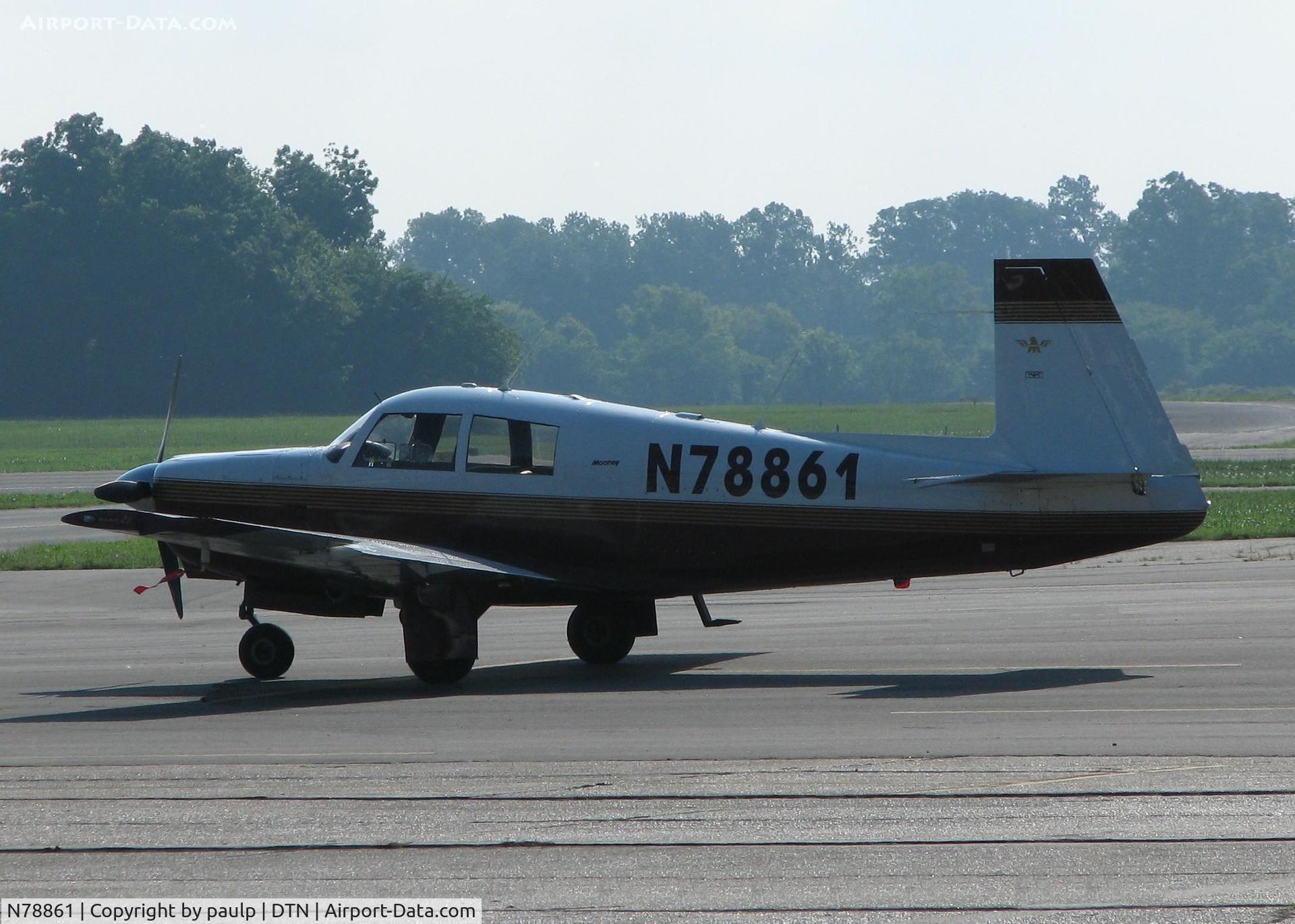 N78861, 1964 Mooney M20D Master C/N 253, Parked at Downtown Shreveport.