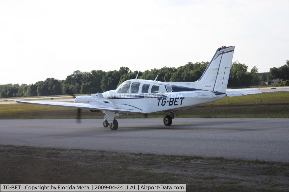 TG-BET, 1977 Beech 58 Baron Baron C/N TH-873, Beech 58 from Guatamala