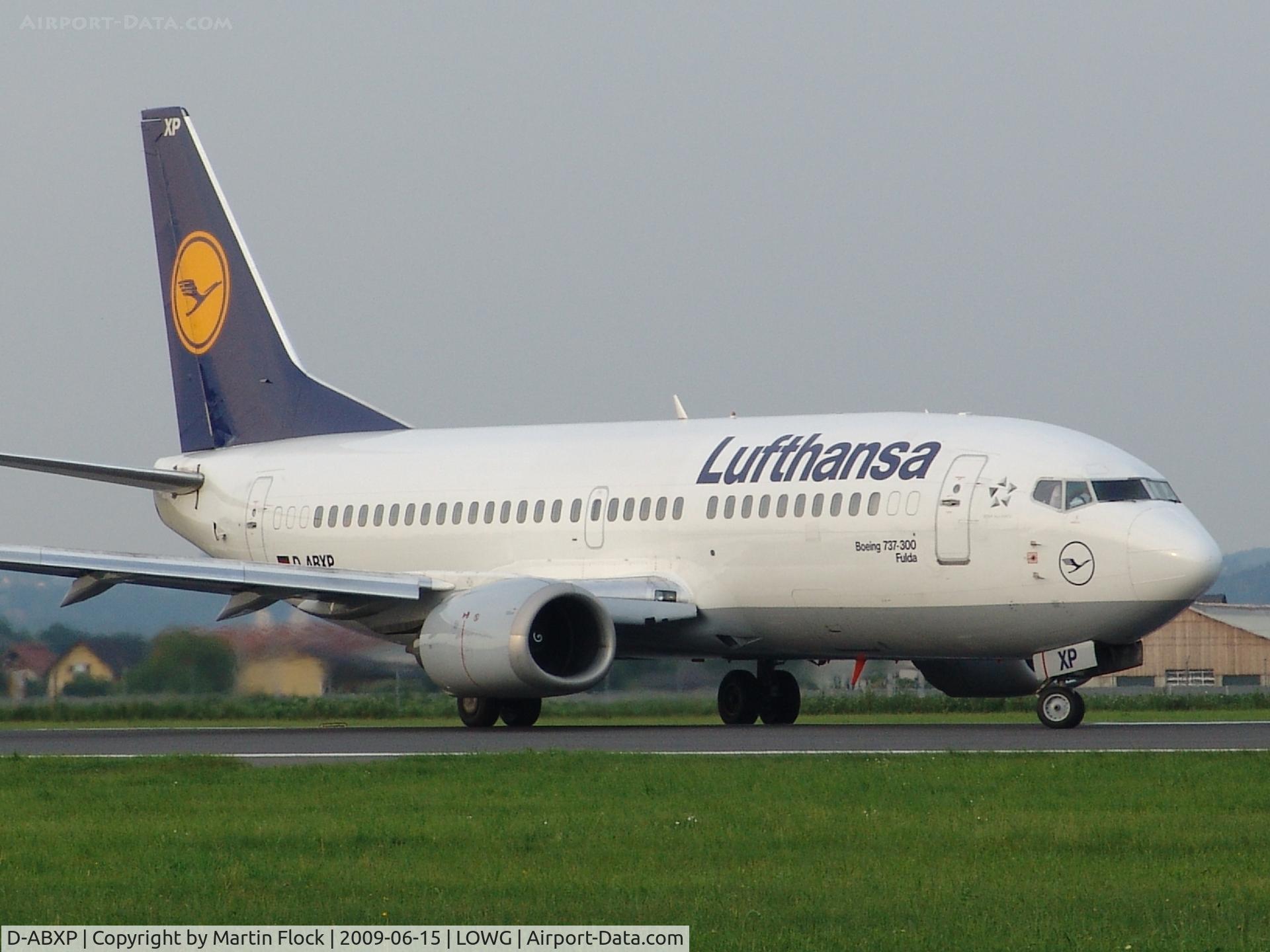 D-ABXP, 1988 Boeing 737-330 C/N 23874, .