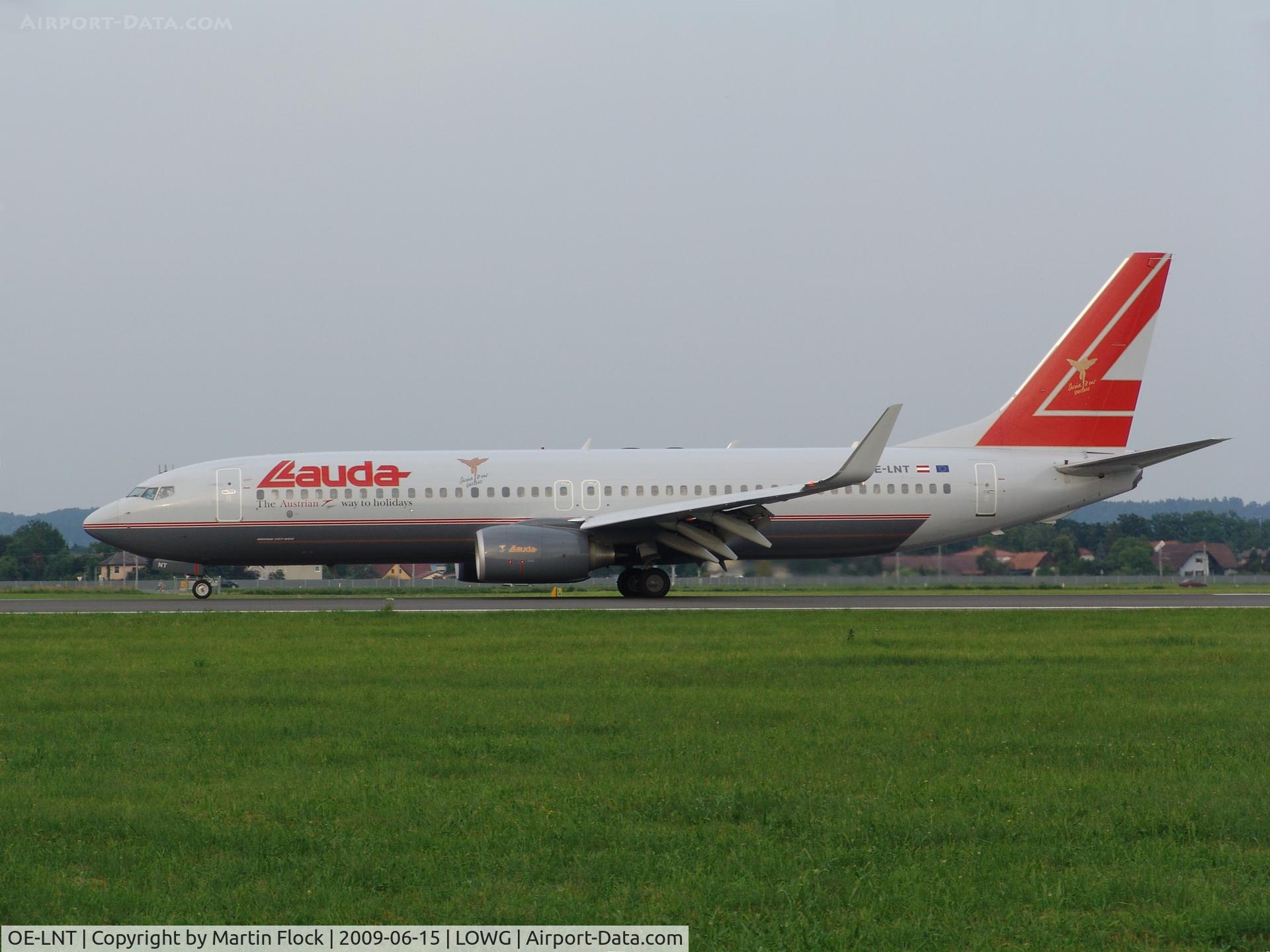 OE-LNT, 2006 Boeing 737-8Z9 C/N 33834, .