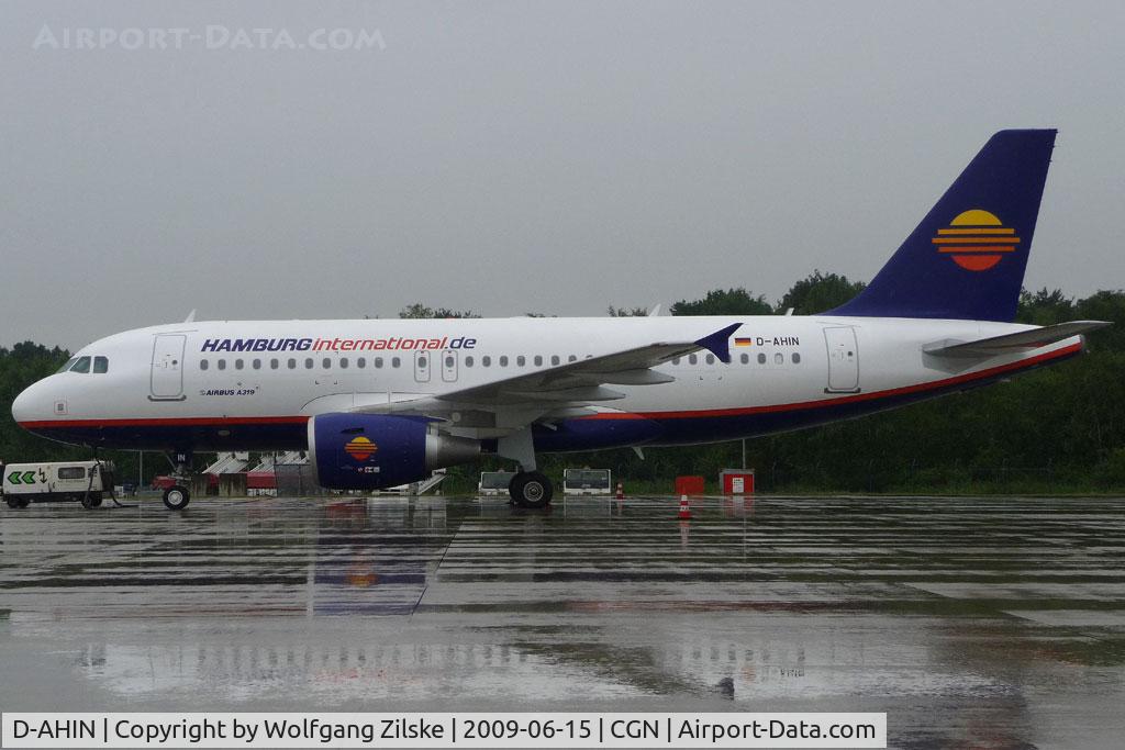D-AHIN, 2009 Airbus A319-112 C/N 3853, visitor