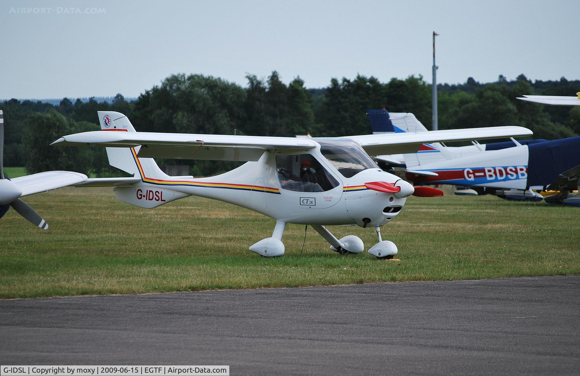 G-IDSL, 2002 Flight Design CT2K C/N 7922, Flight Design CT2K at Fairoaks