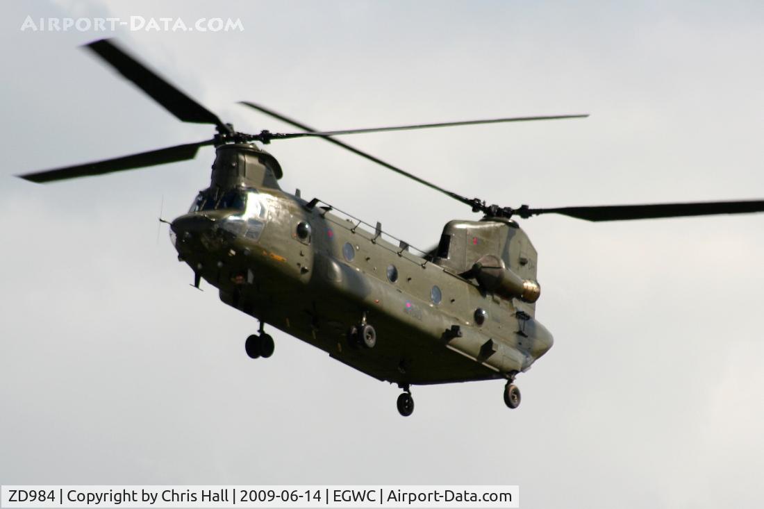 ZD984, Boeing Vertol Chinook HC.2 C/N M/A041/B-876/M7015, RAF Chinook display at the Cosford Air Show