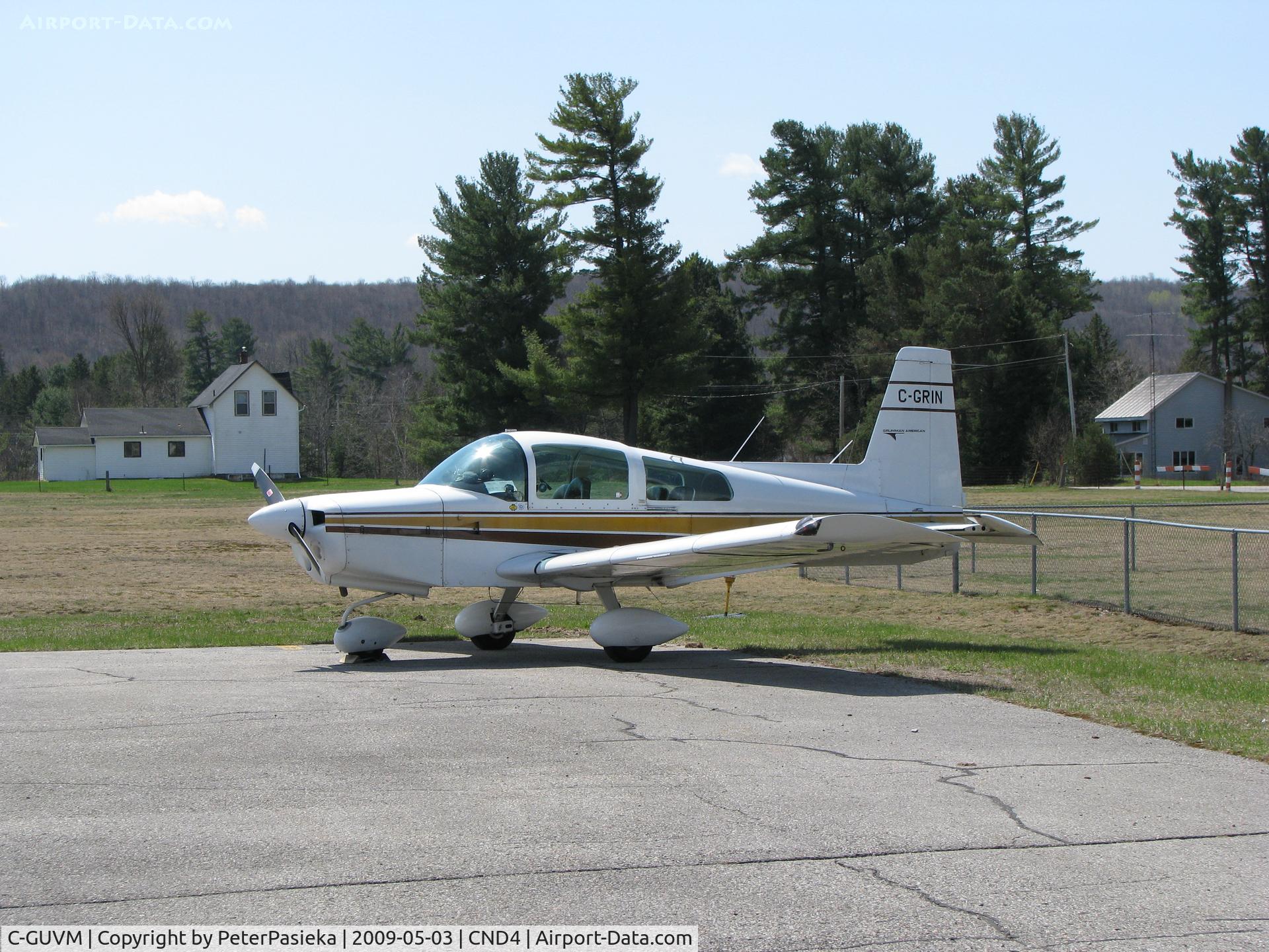 C-GUVM, 1977 Beech C23 Sundowner 180 Sundowner 180 C/N M-1928, @ Haliburton/Stahnope Airport