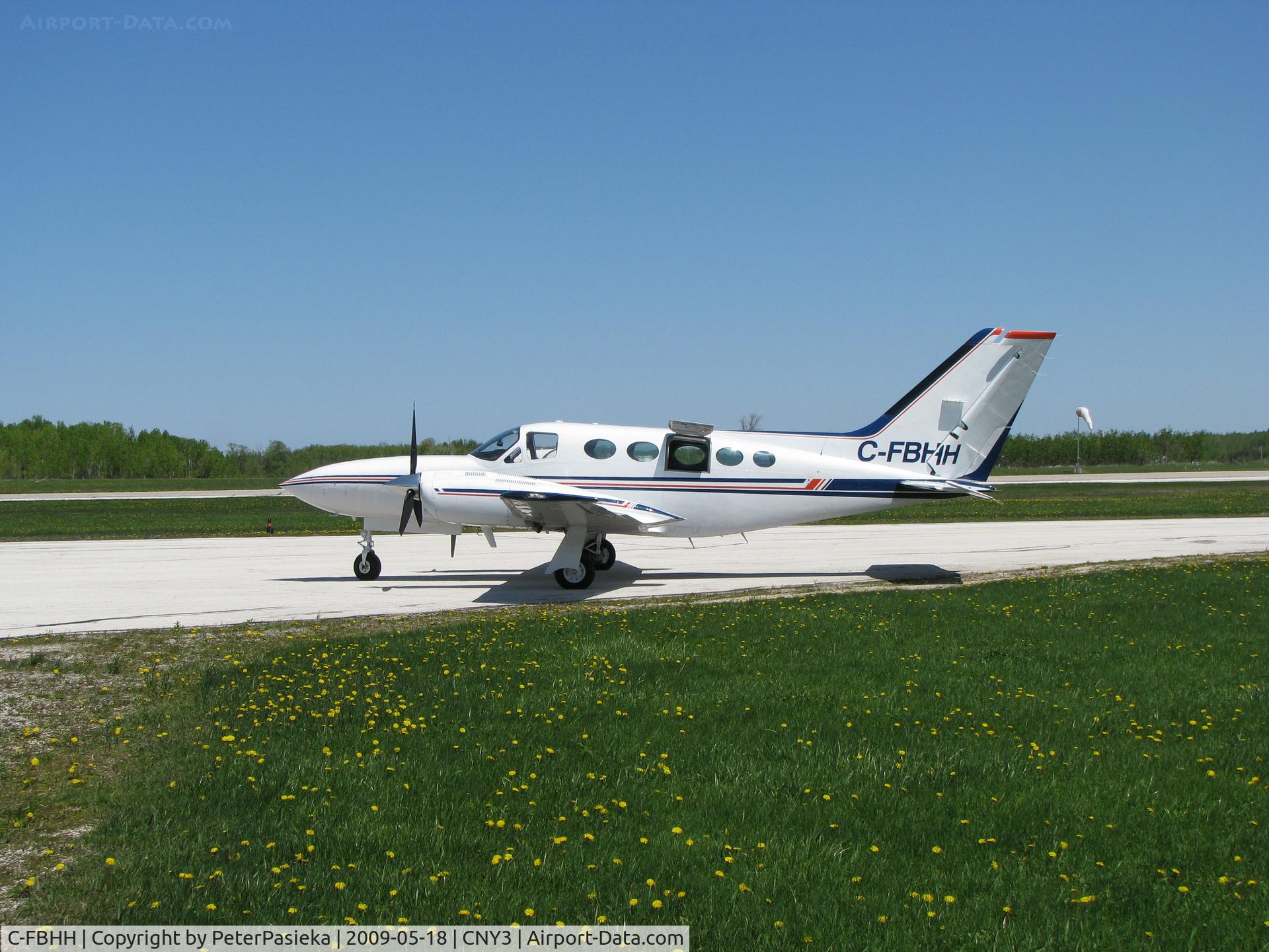 C-FBHH, Cessna 421C Golden Eagle C/N 421C0295, @ Collingwood Airport