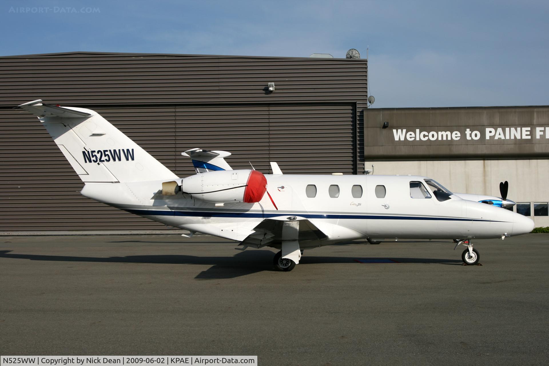 N525WW, 1994 Cessna 525 C/N 5250060, KPAE