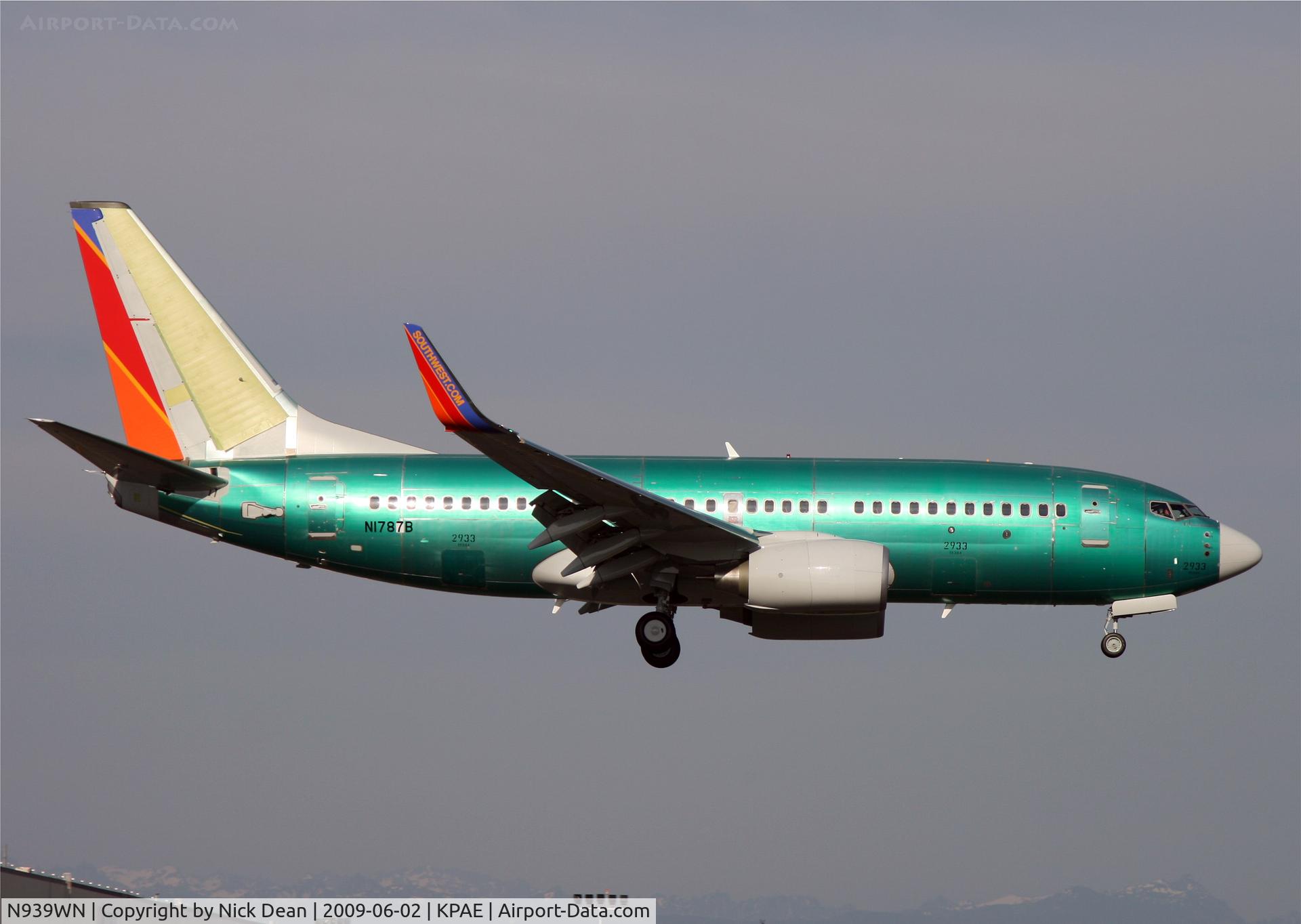 N939WN, 2009 Boeing 737-7H4 C/N 36646, KPAE Seen here on the B1 flight KRNT-KPAE-KBFI as N1787B