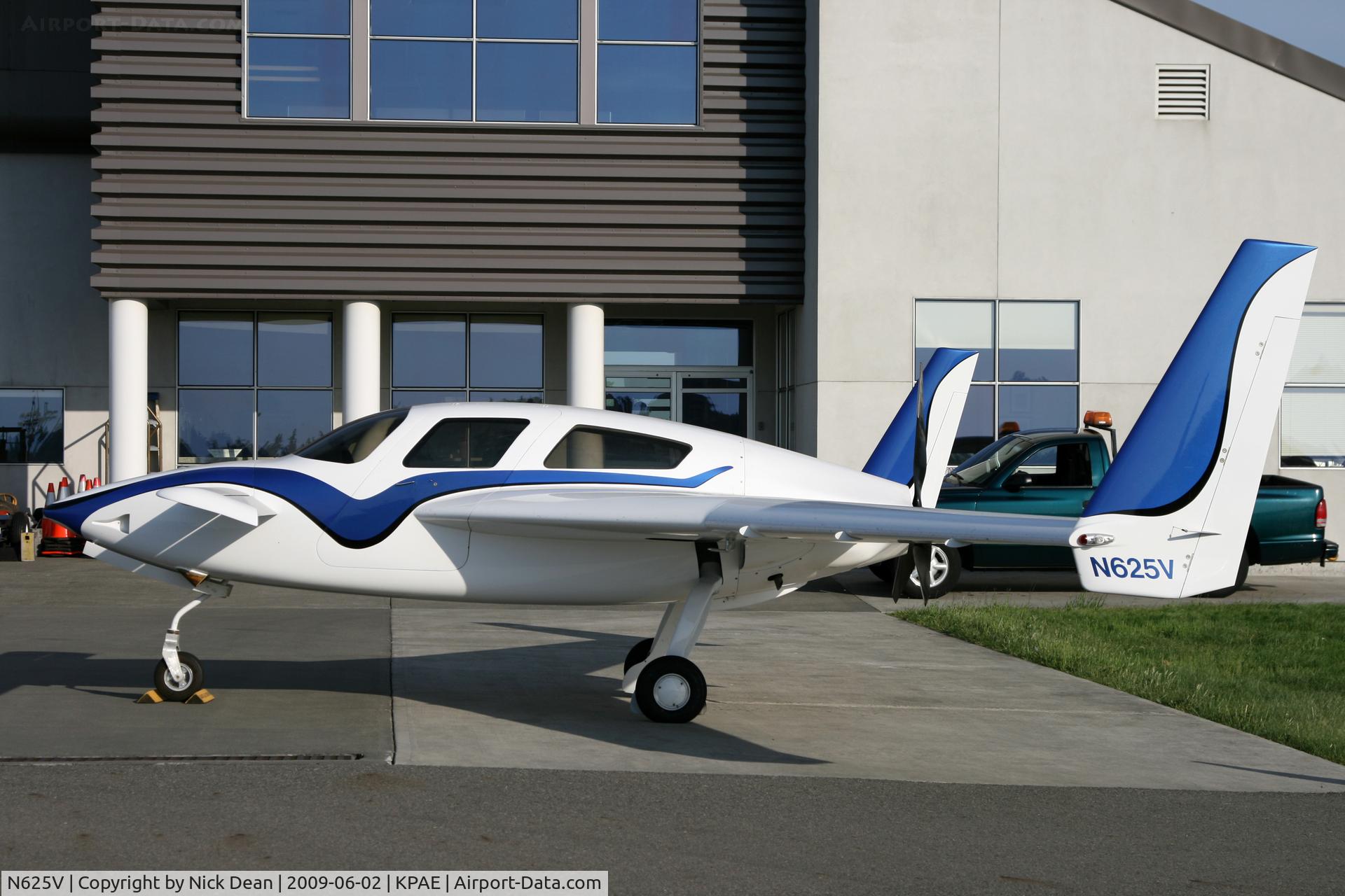 N625V, 2000 Velocity Velocity 173 RG C/N DMO329, KPAE