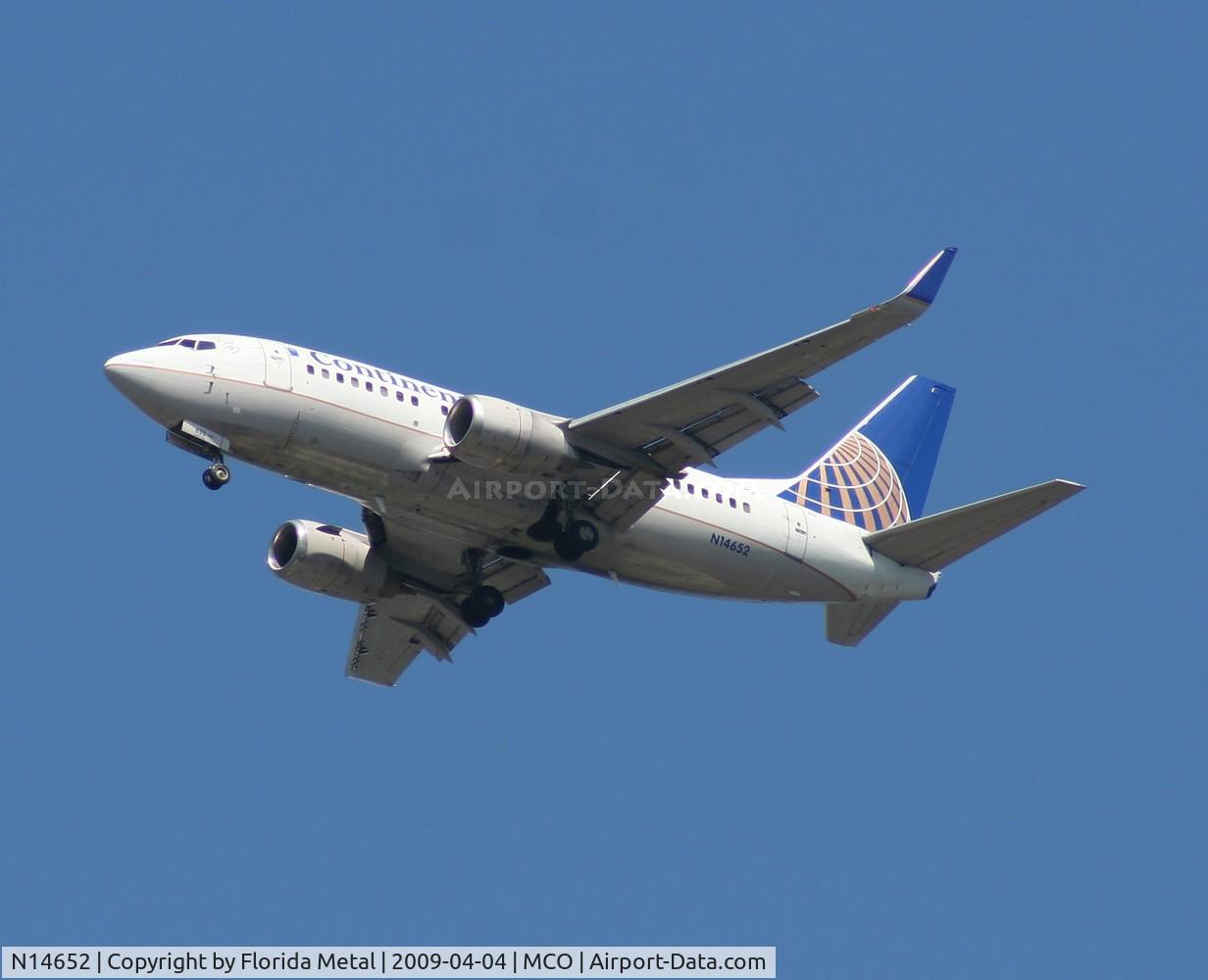 N14652, 1998 Boeing 737-524 C/N 28913, Continental 737-500