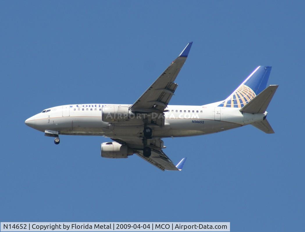 N14652, 1998 Boeing 737-524 C/N 28913, Continental 737-500