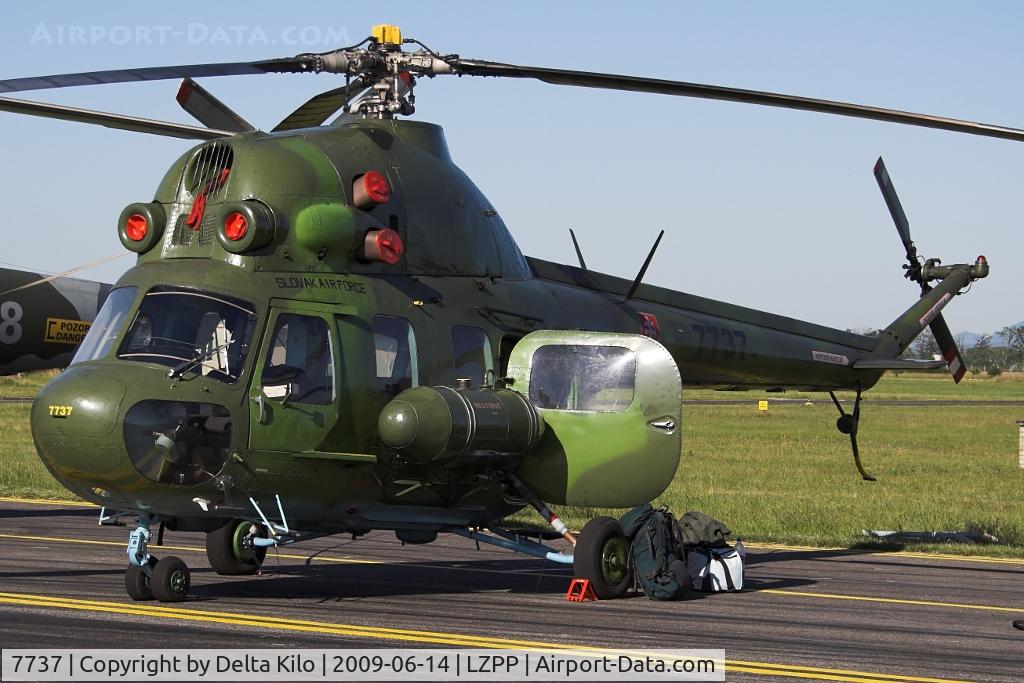 7737, PZL-Swidnik Mi-2 C/N 517737072, Slovak Air Forces  Mi-2    cn517737072