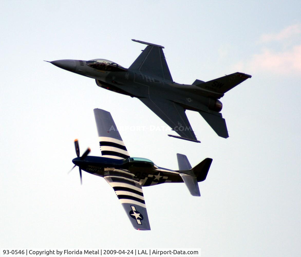 93-0546, 1993 Lockheed F-16C Fighting Falcon C/N CC-181, F-16C and P-51D Heritage